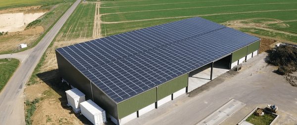 Agriculture : les avantages d'un hangar solaire
