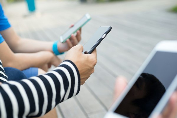 Les tendances actuelles et futures de l'envoi de SMS groupé